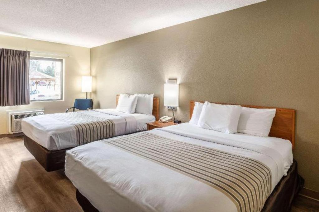 Econo Lodge Ιθάκη Εξωτερικό φωτογραφία