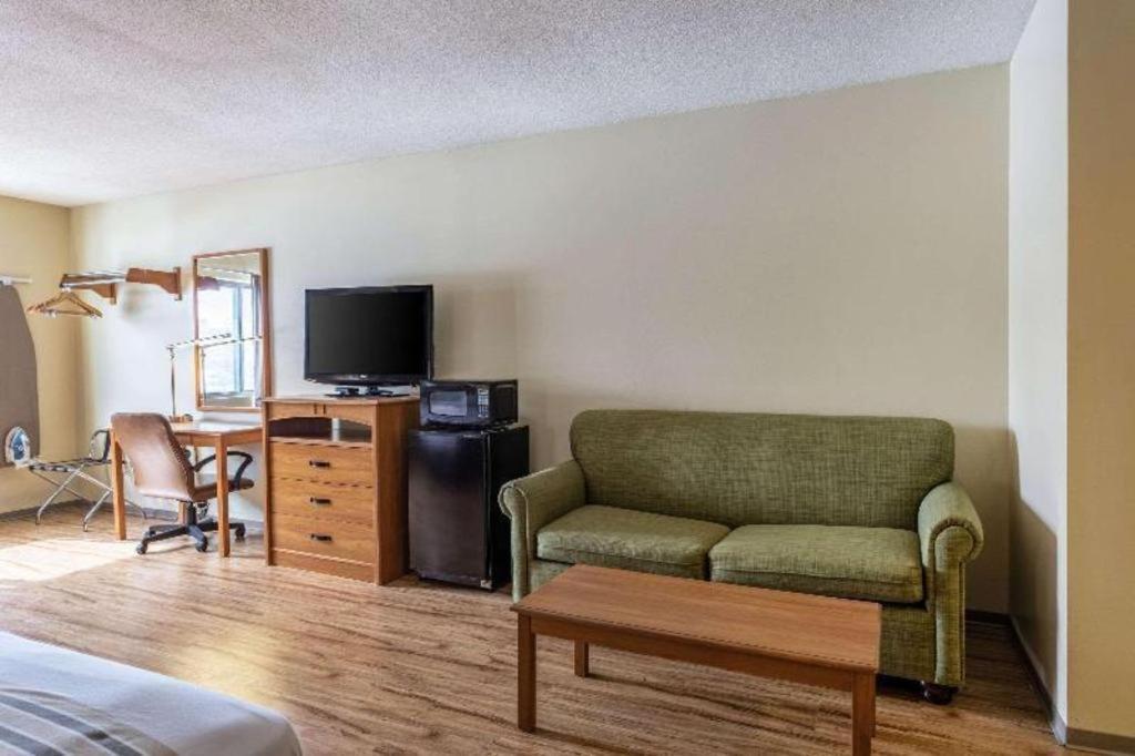 Econo Lodge Ιθάκη Εξωτερικό φωτογραφία