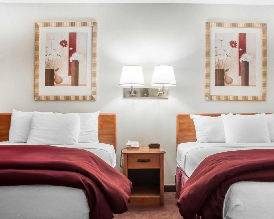 Econo Lodge Ιθάκη Εξωτερικό φωτογραφία